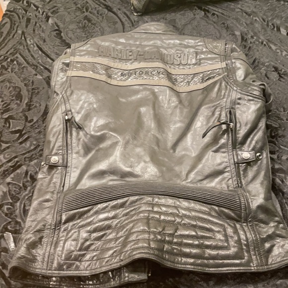 Leather Harley Davidson Jacket authentic - Picture 4 of 8
